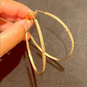 Hoop earrings dipped in gold